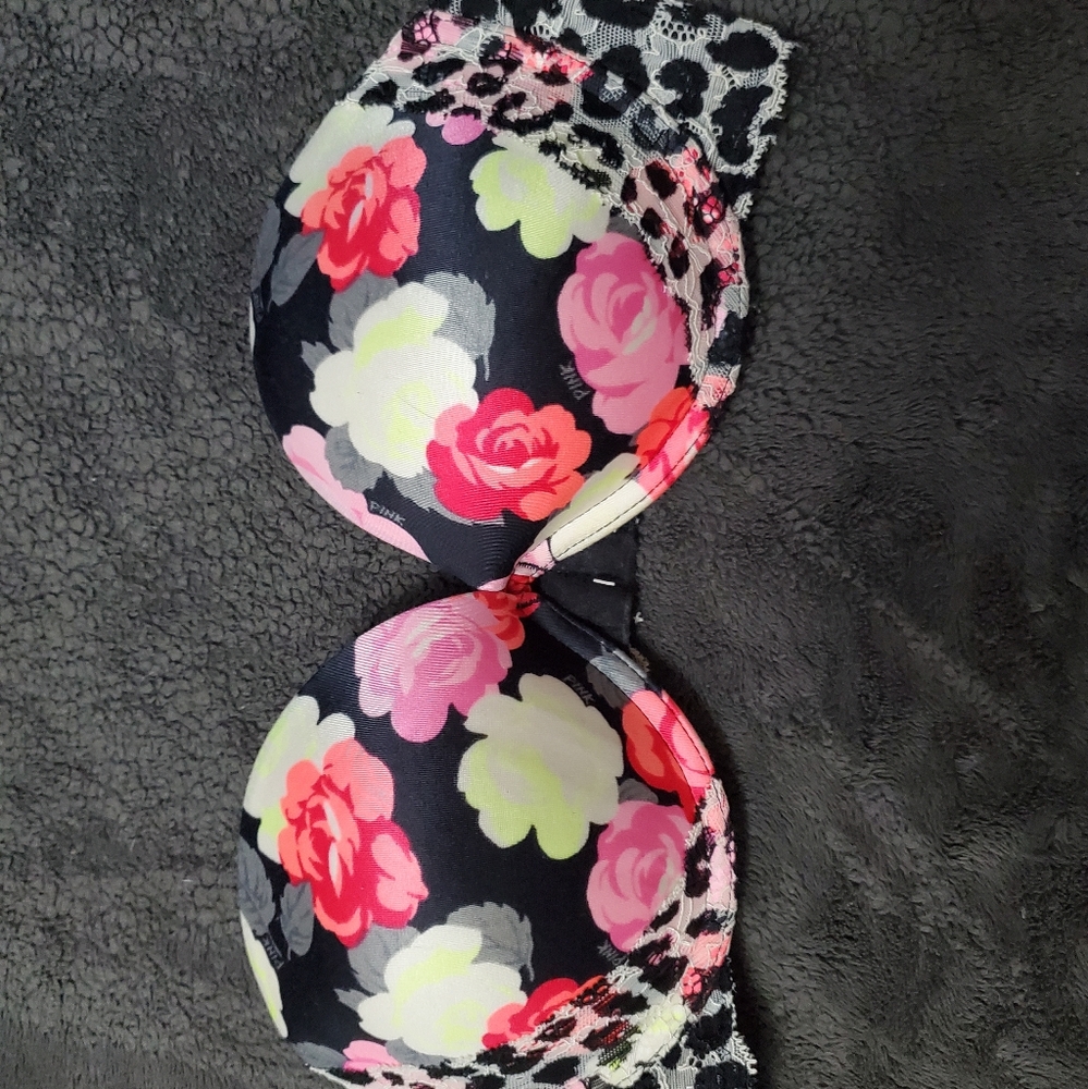 Victoria Secret PINK 34C Heartbreaker plunge Bra